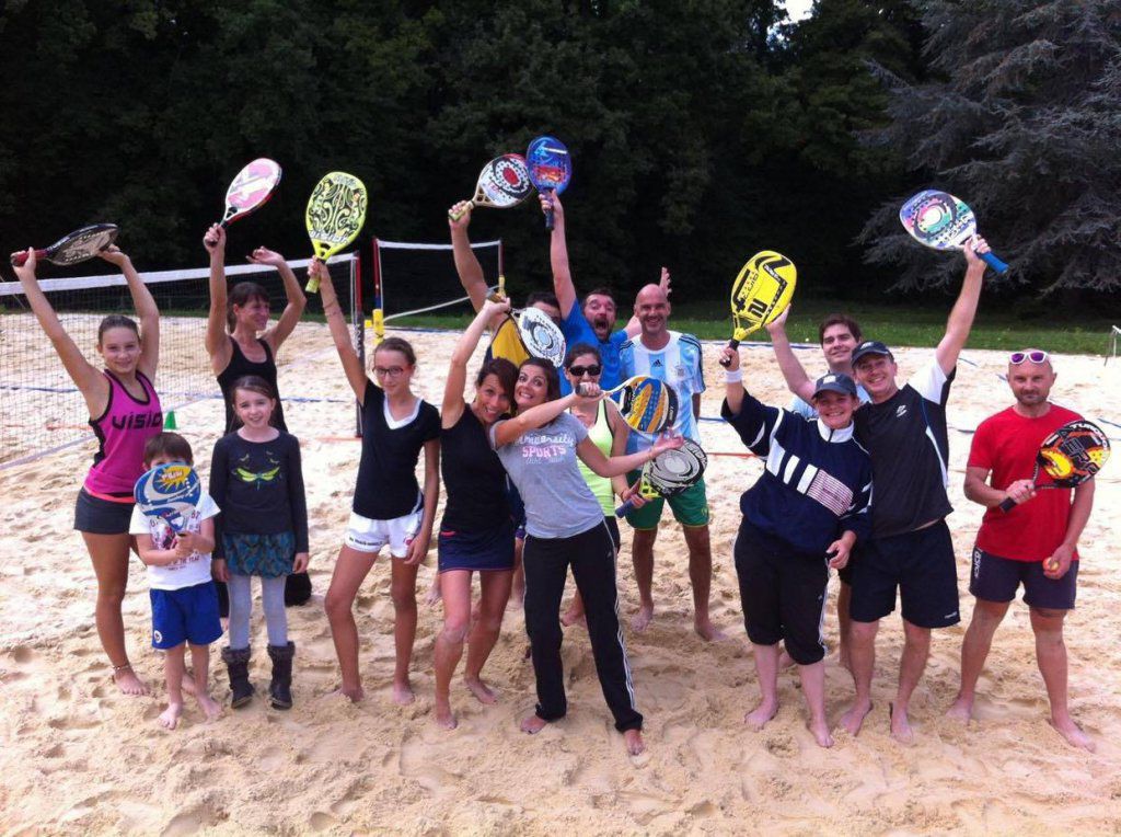 Pourquoi vous allez vous mettre au Beachtennis dès le printemps ?